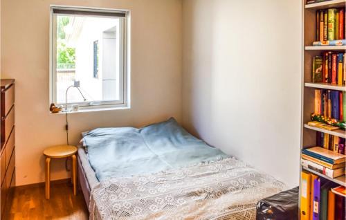 Samnanger Apartment | Beautiful Apartment In Årland With Wifi