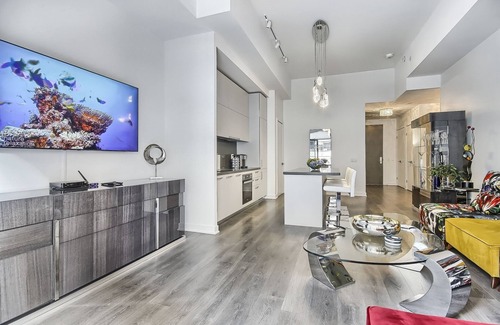 Midtown Toronto Apartment | Beautiful apartment in the hart of Yorkville with a fully furnished balcony.