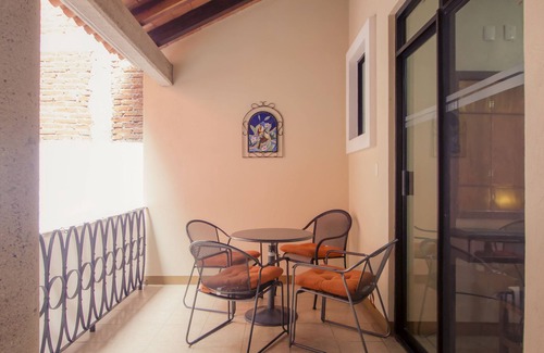 Centro Apartment | Beautiful Apartment in Charming Colonial Neighborhood Jalatlaco