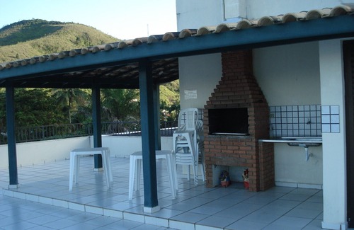 Toninhas Apartment | Beautiful Apartment in front of Toninhas Beach in Condominium with Pool