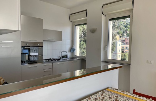 Nervi Apartment | Beautiful apartment in front of the sea—2minutes from the beach-parking included