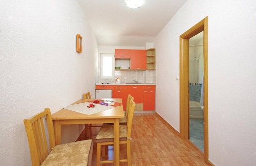 Bratus Apartment | Beautiful apartment in Krvavica