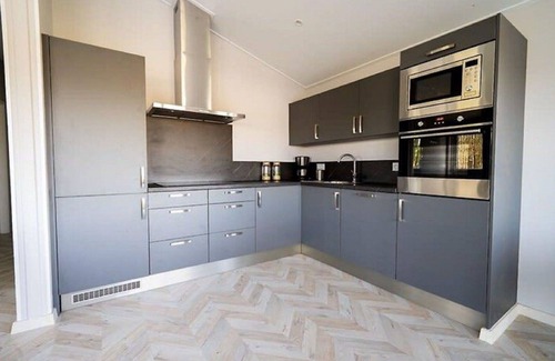 Schaarsbergen House | Beautiful apartment in villa for 6 guests with pool, WIFI, TV, terrace and parking
