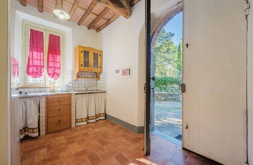 San Michele di Moriano Villa | Beautiful apartment in villa for 2 people with WIFI, pool, TV and terrace
