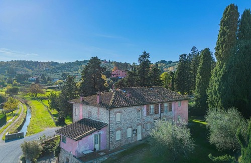 San Michele di Moriano Villa | Beautiful apartment in villa for 4 guests with WIFI, pool, TV, patio and parking