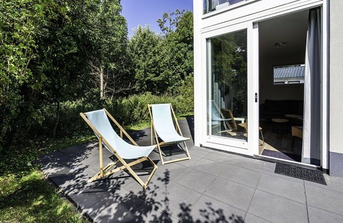 Municipality of Vlissingen House | Beautiful apartment in villa for 4 people with WIFI, TV, terrace, pets allowed and parking