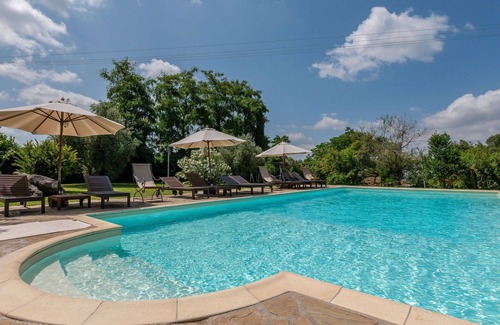 Poggi del Sasso Villa | Beautiful apartment in villa for 5 guests with pool, A/C, WIFI, TV, patio, pets allowed and park.