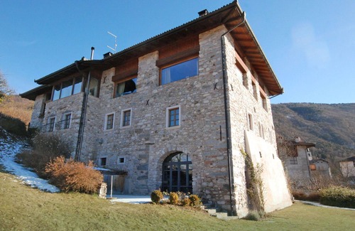 Comano Terme Apartment | Beautiful apartment for 4 people with WIFI, private pool, TV, patio, pets allowed and parking