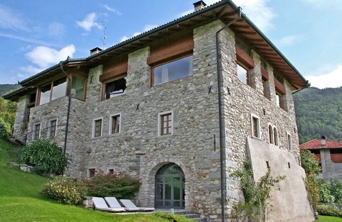 Comano Terme Apartment | Beautiful apartment for 4 people with WIFI, private pool, TV, patio, pets allowed and parking