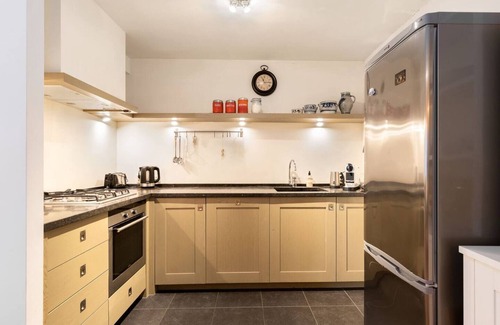 Grachtengordel-West Apartment | Beautiful apartment at one of the most desirable locations on the famous Prinsengracht.