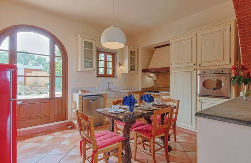 Lari Apartment | Beautiful apartment on the ground floor with pool, private terrace on a Tuscan hill