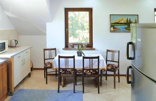 Lipnica Apartment | Beautiful Apartment in Prime Lakeside Spot