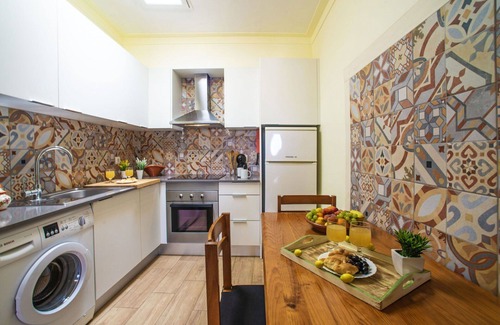 Mem Moniz House | Beautiful apartment in villa for 3 people with A/C, pool, WIFI, TV and terrace