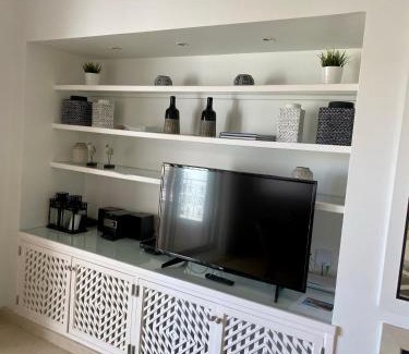 Almancil Apartment | Beautiful apartment for rent in Quinta do Lago with excellent resort facilities close to lake and beach.