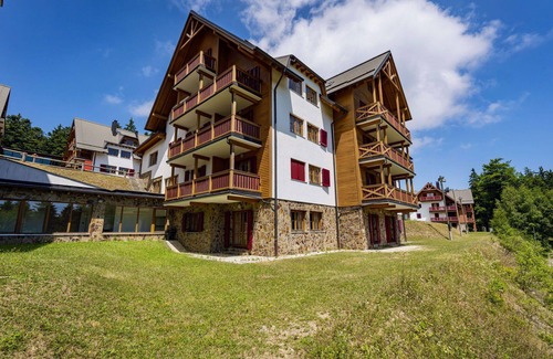 Hocko Pohorje Apartment | Beautiful apartment with WIFI, pool, TV, patio, pets allowed, panoramic view and parking