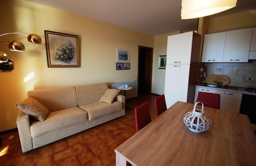 Aer Apartment | Beautiful apartment with large terrace and breathtaking lake and mountain views