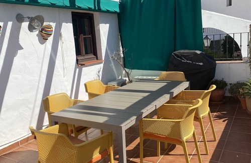 Chimenea Apartment | Beautiful apartment with aircon, large terrace, stunning sea views, shared pool