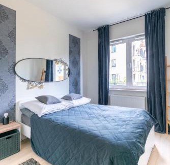 Warsaw Apartment | Beautiful apartment with garden and private garage, close to the airport