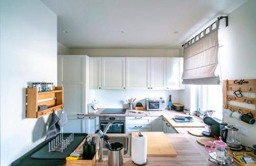 Warsaw Apartment | Beautiful apartment with garden and private garage, close to the airport