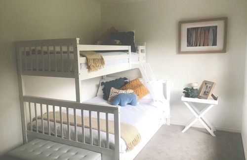 Balnarring House | Beautiful Balnarring House minutes from the Village