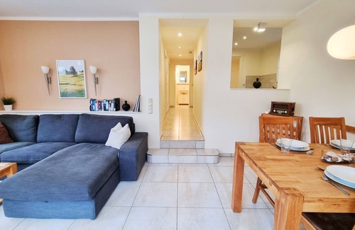 Kalifornien Apartment | Beautiful Baltic Sunrise vacation apartment with fenced garden by the Baltic Sea