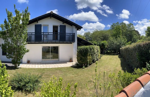 Ahetze House | Beautiful bask villa close to Bidart Guethary Biarritz beaches