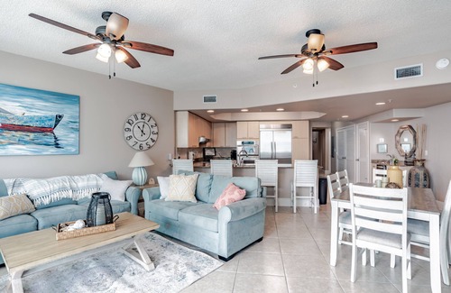Orange Beach East Condo | Beautiful Beach Condo; STUNNING VIEWS OF Gulf & BAY!