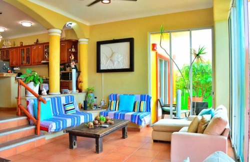 Manzanillo Villa | Beautiful Beach Villa in Manzinillo Colima with 5 king Bedrooms & Seven Bathroom