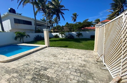 Costambar House | Beautiful Beachfront House