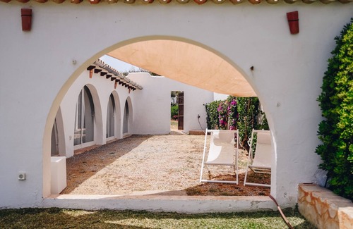 Cala Serena Villa | Beautiful Beachfront Villa with private pool, free WIFI and air conditioning