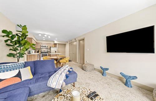 Marina del Rey Apartment | Beautiful Beachside Apartment With Marina View