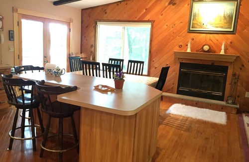 Wallenpaupauk Lake Estates House | Beautiful Beaver Lake Front Getaway