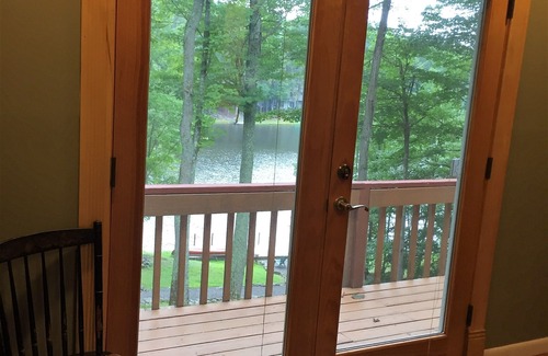 Wallenpaupauk Lake Estates House | Beautiful Beaver Lake Front Getaway