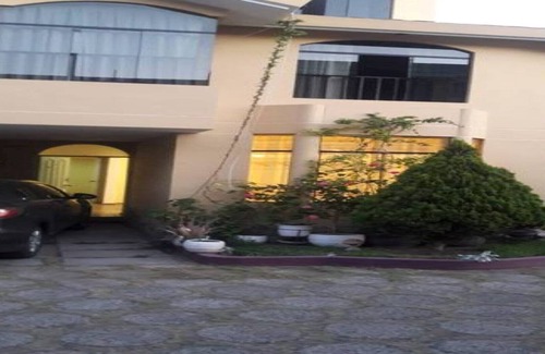 Tacna House | Beautiful Bedroom in Hostal Mochileros Tacna