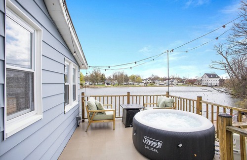 Linden Cottage | Beautiful boathouse with an all season hot tub, paddle boat and kayaks!