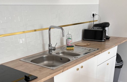 Chaumontel Apartment | BEAUTIFUL "BOHEME CHIC" APARTMENT NEAR PARC ASTERIX, CDG AIRPORT, CHANTILLY