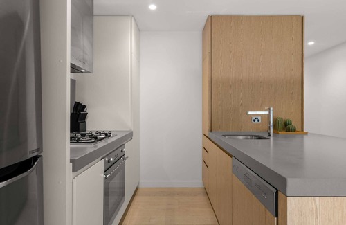 North Melbourne Apartment | Beautiful Boutique Home with Parking Near QV Market
