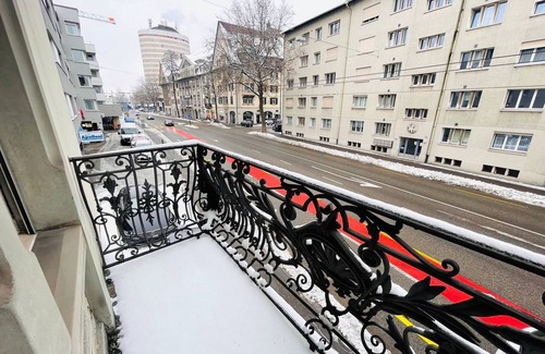 St. Gallen Apartment | Beautiful, Bright, Large Apartment With Balcony Smarttv