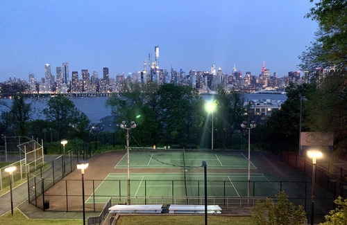 West New York Condo | Beautiful & Bright 2BR- 15 mins from NYC- Times Square