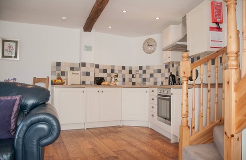 Orton Cottage | Beautiful C17th Cottage - pet-friendly, near Lake District, idyllic village.