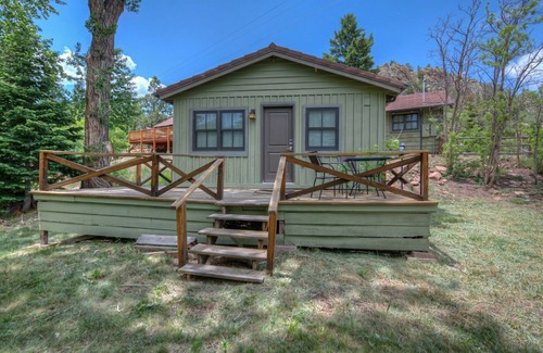 La Veta House | Beautiful Cabin on Curchara River