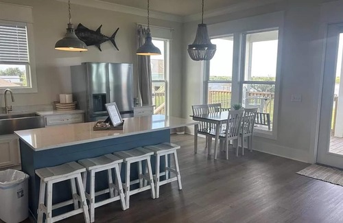 Hackberry House | Beautiful camp in Angler Bay! Come enjoy the best of Hackberry.