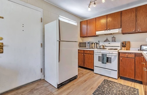 Canyon Rim Apartment | Beautiful Canyon Rim, Self Check-In, Parking