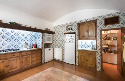 Arenys de Munt House | Beautiful Catalan Masía 12pax+40min Barcelona+pool