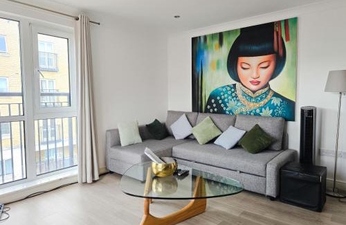St. Dunstan's Apartment | Beautiful Central Family Apartment for 6