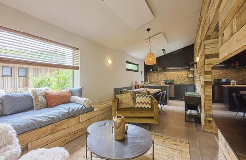 Zutendaal House | Beautiful chalet with a sauna in the woods