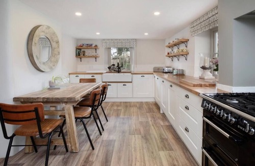 St Mellion House | Beautiful character thatched farmhouse overlooking St Mellion golf course
