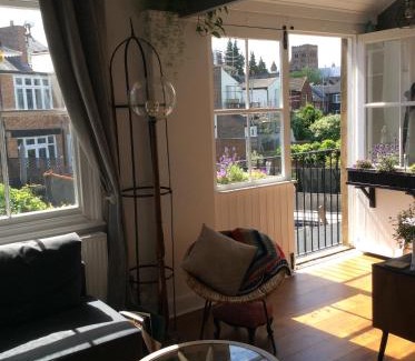 St Albans Apartment | Beautiful City Centre Apartment with Cathedral View