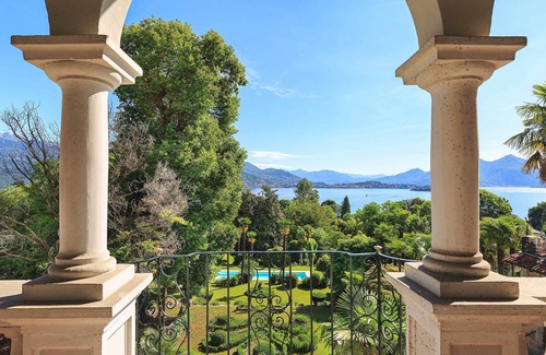 Baveno Villa | Beautiful classic villa with pool set in splendid gardens! - Villa La Romanica