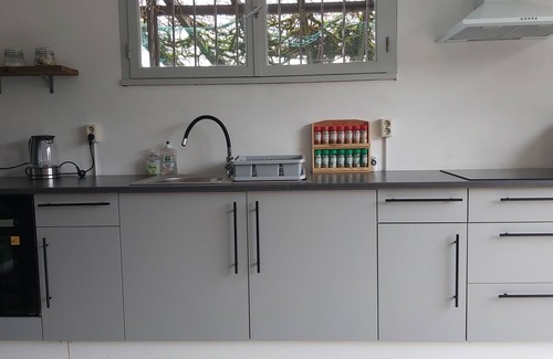 Montigny-en-Morvan Apartment | Beautiful cottage in a quiet wooded area